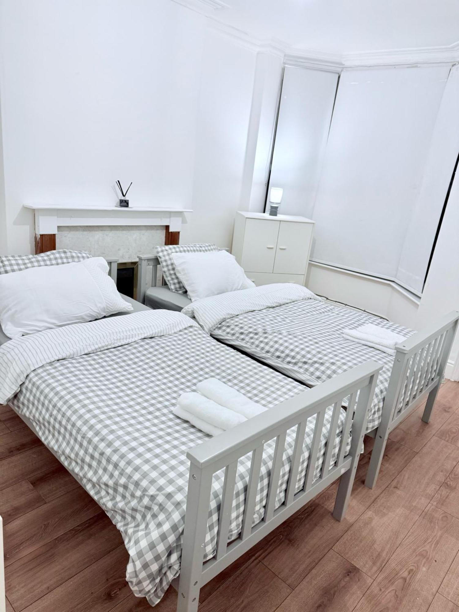 נוטינגהאם 3 Bedroom Terraced Home מראה חיצוני תמונה